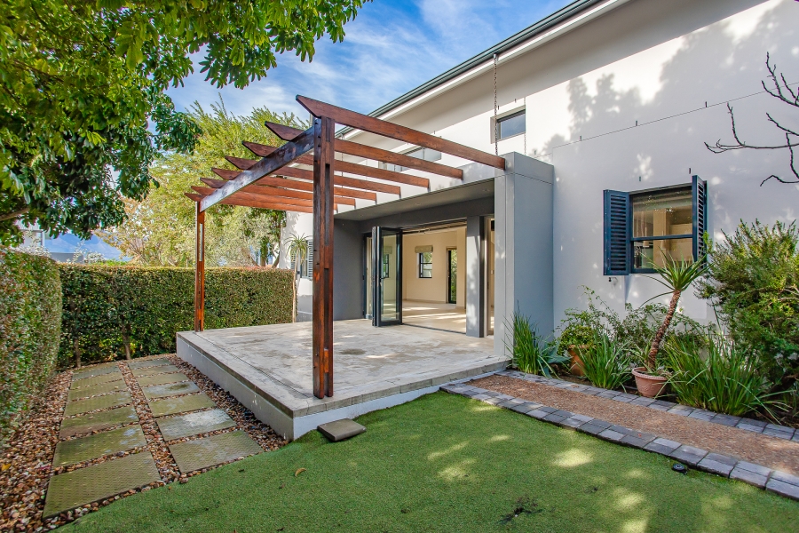 To Let 4 Bedroom Property for Rent in Vrykyk Western Cape